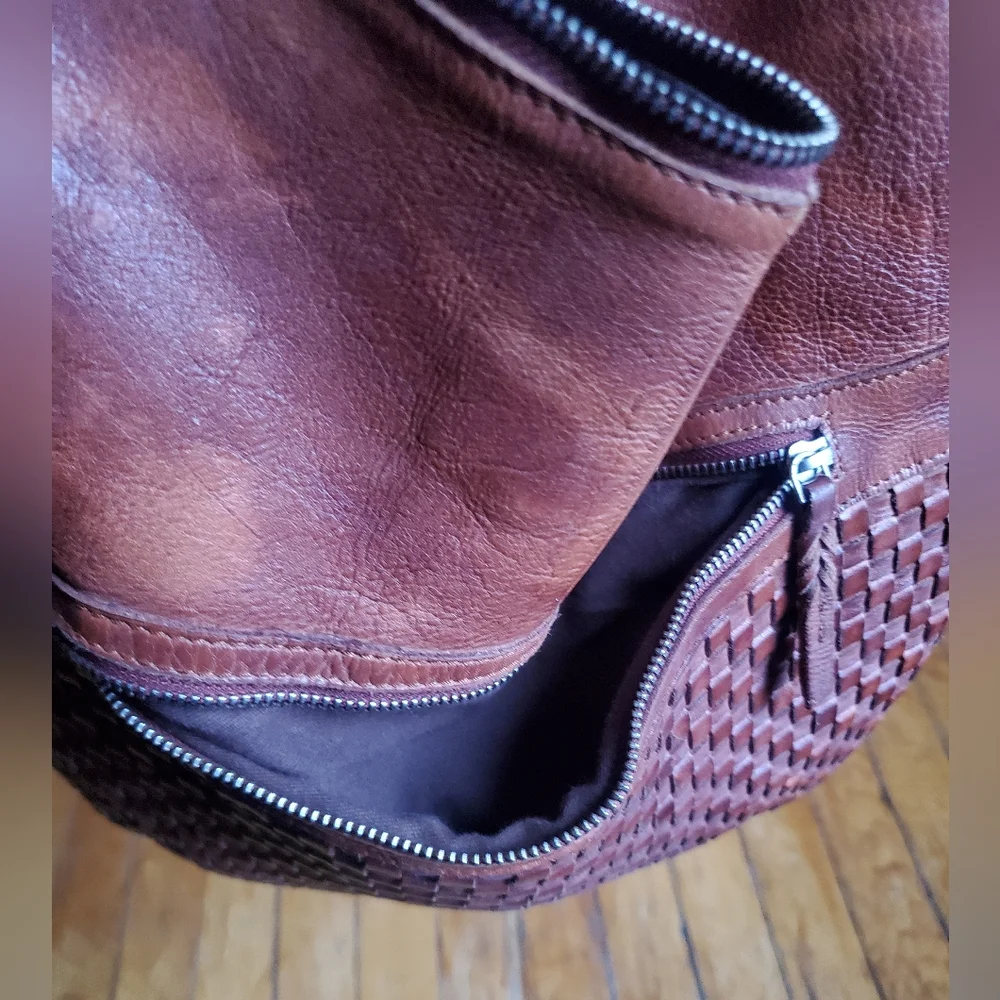 Leather Woven VILENCIA (Holland) bag - Like New - Picture 5 of 6